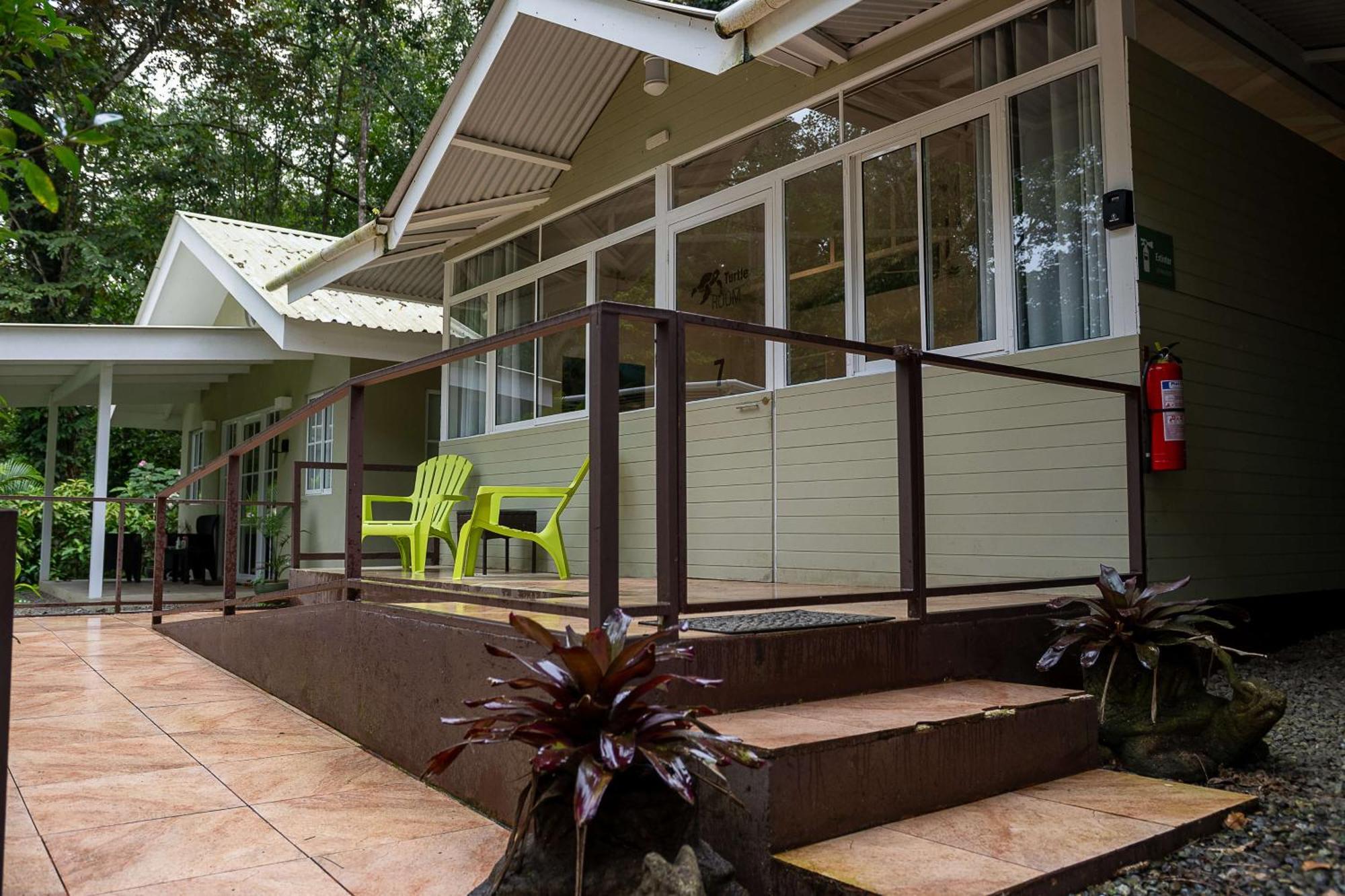 Jaguar Inn Bungalows Puerto Viejo de Talamanca المظهر الخارجي الصورة