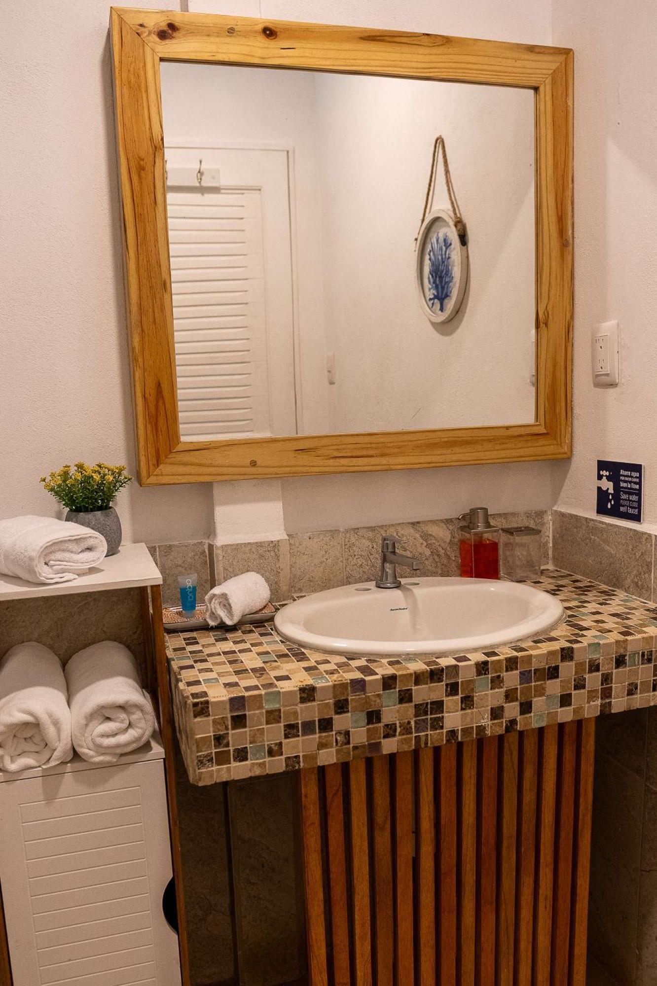 Jaguar Inn Bungalows Puerto Viejo de Talamanca المظهر الخارجي الصورة